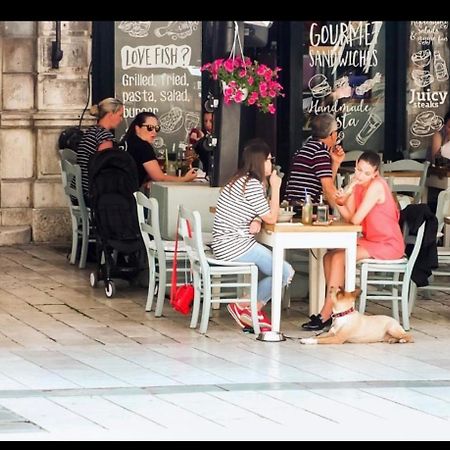 Old Square Apartment Split Dış mekan fotoğraf