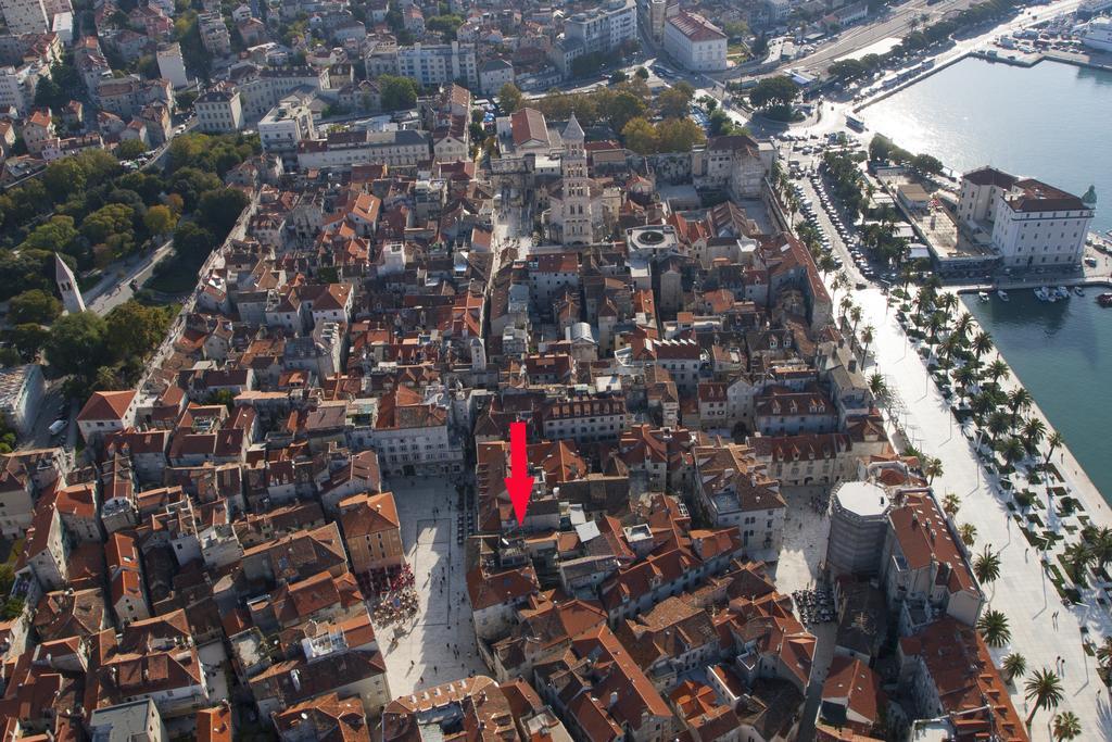 Old Square Apartment Split Dış mekan fotoğraf