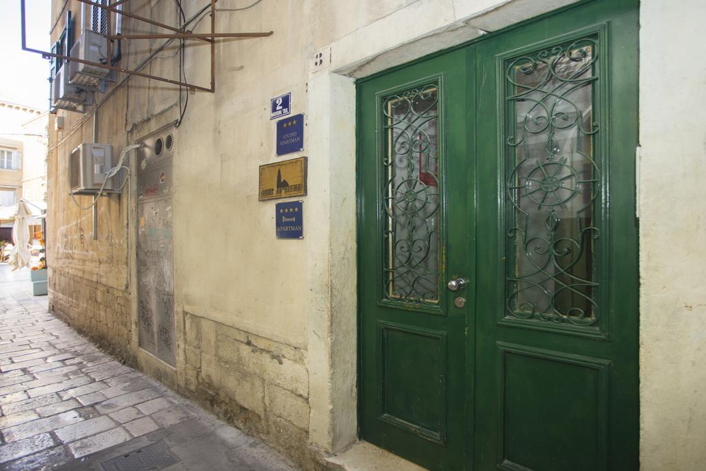 Old Square Apartment Split Dış mekan fotoğraf